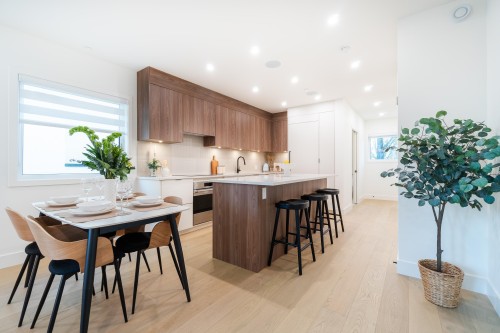 104-1550 3Rd Avenue E, Vancouver, BC 