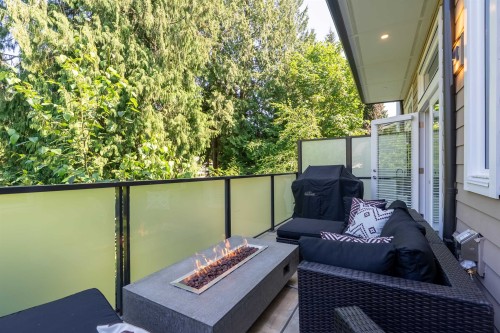 4676 Capilano Road, North Vancouver, BC 