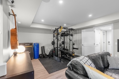 4676 Capilano Road, North Vancouver, BC 