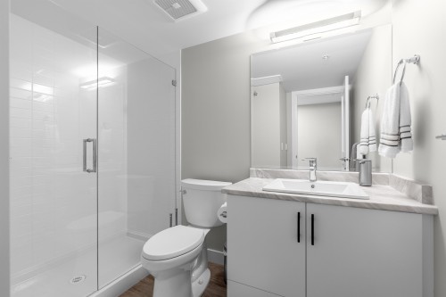 4676 Capilano Road, North Vancouver, BC 