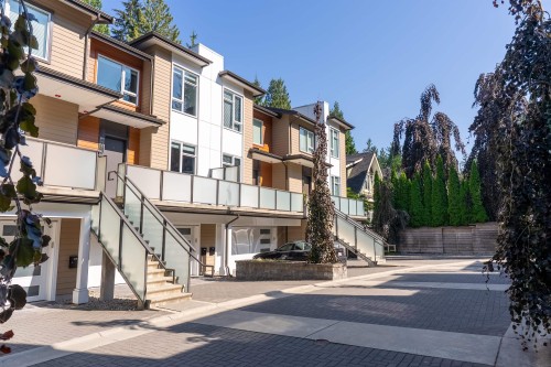 4676 Capilano Road, North Vancouver, BC 