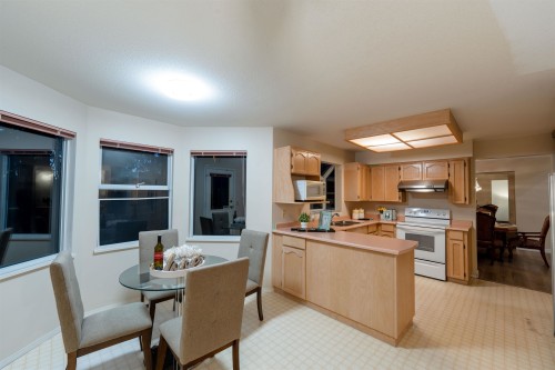 2986 Delahaye Drive, Coquitlam, BC 