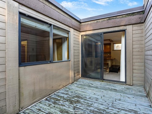 301-9148 Saturna Drive, Burnaby, BC 