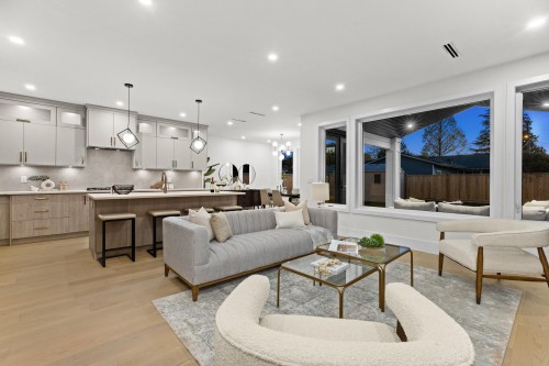 4527 46A Street, Ladner, BC 