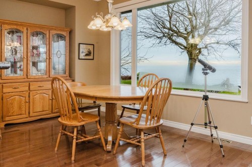 1537 Mccullough Road, Sechelt, BC 