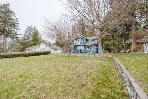 1537 Mccullough Road, Sechelt, BC 