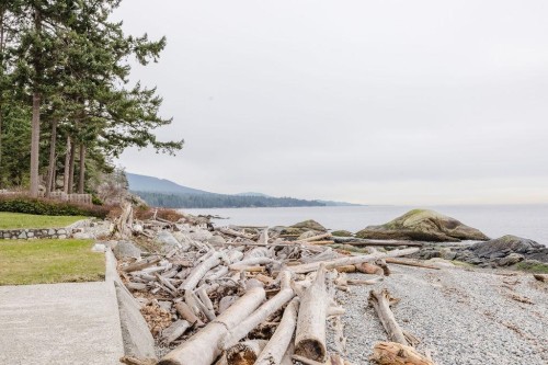 1537 Mccullough Road, Sechelt, BC 