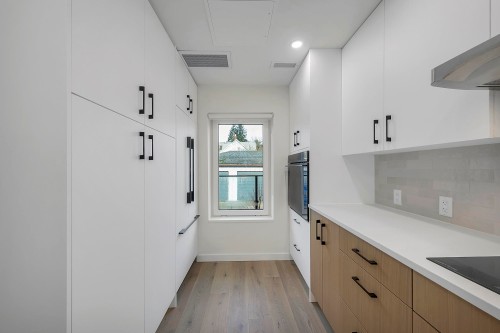 Th8-324 Ridgeway Avenue E, North Vancouver, BC 