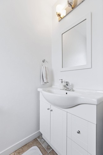 651 17Th Avenue E, Vancouver, BC 