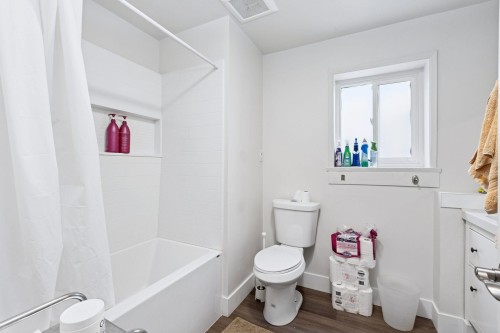 651 17Th Avenue E, Vancouver, BC 