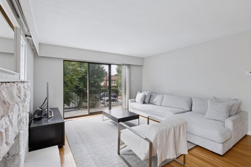 651 17Th Avenue E, Vancouver, BC 