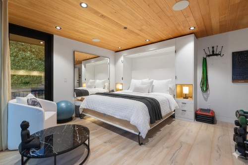 6252 Overstone Drive, West Vancouver, BC 