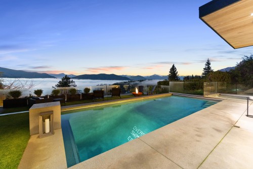 6252 Overstone Drive, West Vancouver, BC 