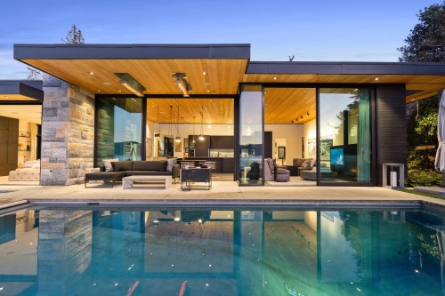 6252 Overstone Drive, West Vancouver, BC 