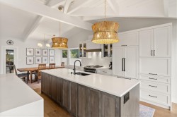 980 Pacific Drive  Delta, BC V4M 2K4