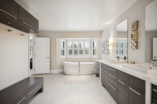 4828 Northwood Place, West Vancouver, BC 