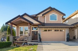 10031 247b Street  Maple Ridge, BC V2W 0H1