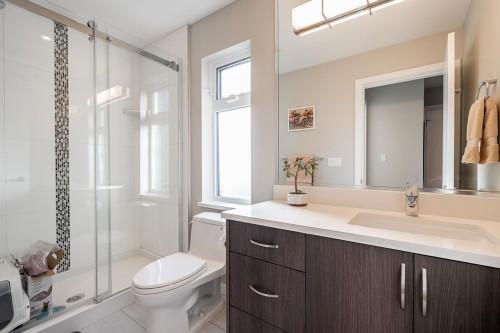 1865 Adanac Street, Vancouver, BC 