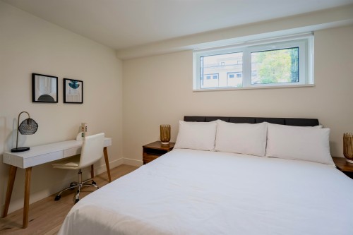 Th10-324 Ridgeway Avenue E, North Vancouver, BC 