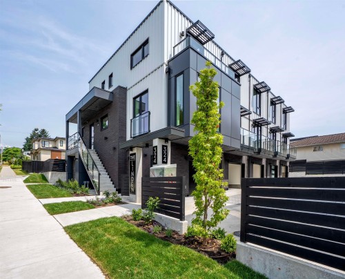 Th10-324 Ridgeway Avenue E, North Vancouver, BC 