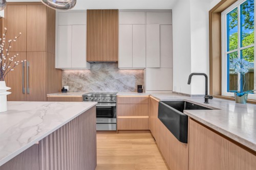 4029 33Rd Avenue W, Vancouver, BC 