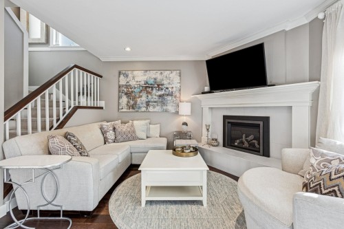 4687 Hoskins Road, North Vancouver, BC 