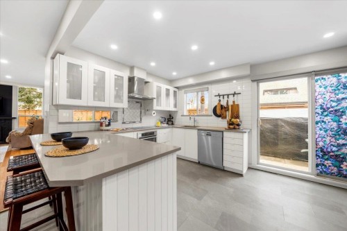 1-6871 Francis Road  Richmond, BC V7C 4S9