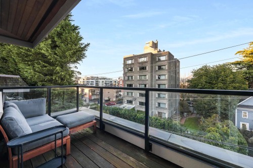 323 7Th Avenue E, Vancouver, BC 