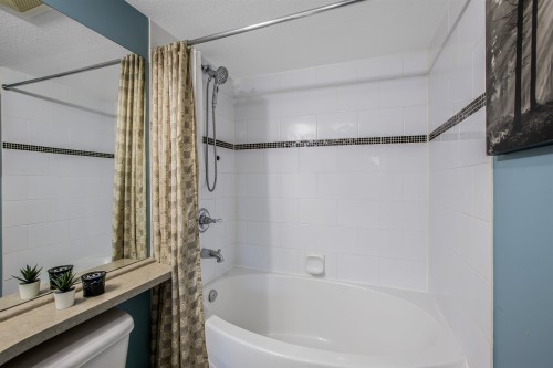 6101-5117 Garden City Road, Richmond, BC 