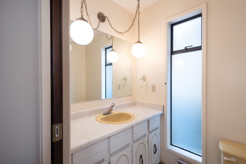 3812 24Th Avenue W, Vancouver, BC 