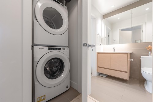 411-3538 Sawmill Crescent, Vancouver, BC 