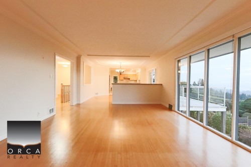 820 Knockmaroon Road, West Vancouver, BC 