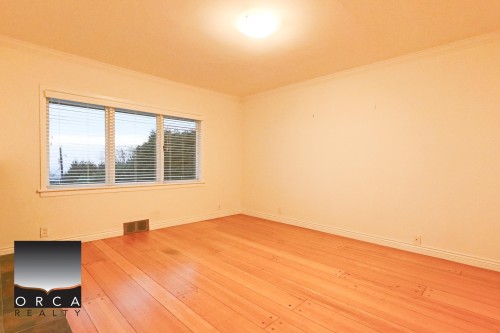 820 Knockmaroon Road, West Vancouver, BC 