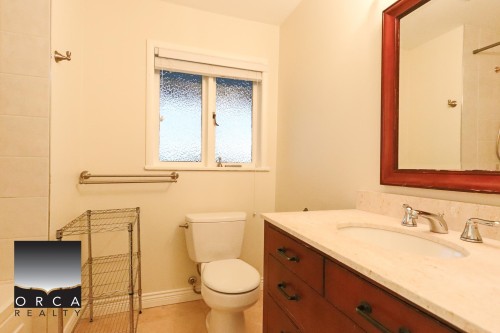 820 Knockmaroon Road, West Vancouver, BC 