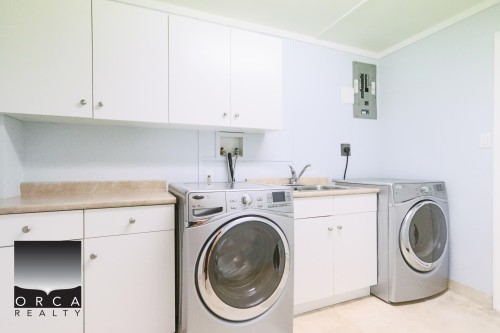 820 Knockmaroon Road, West Vancouver, BC 