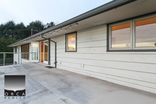 820 Knockmaroon Road, West Vancouver, BC 