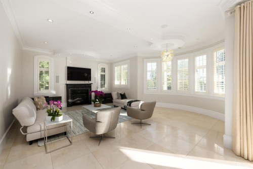 2912 Mathers Avenue, West Vancouver, BC 