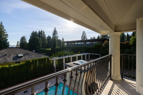 2912 Mathers Avenue, West Vancouver, BC 