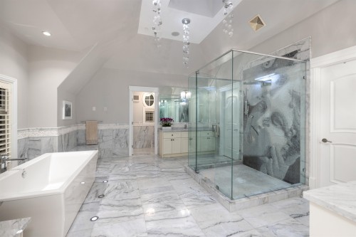 2912 Mathers Avenue, West Vancouver, BC 