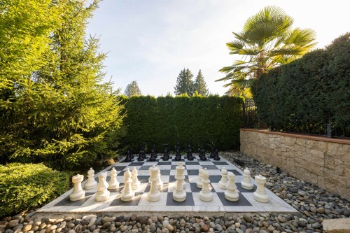 2912 Mathers Avenue, West Vancouver, BC 