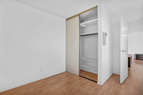 303-975 Broadway E, Vancouver, BC 