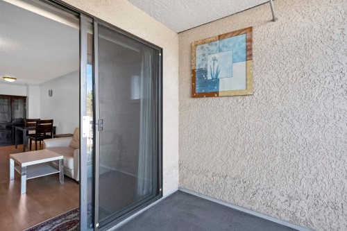 303-975 Broadway E, Vancouver, BC 