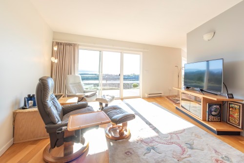 226-1585 Field Road, Sechelt, BC 