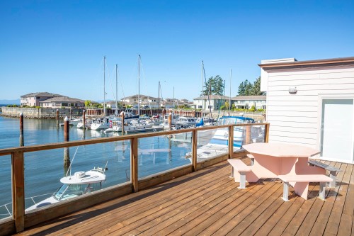 226-1585 Field Road, Sechelt, BC 