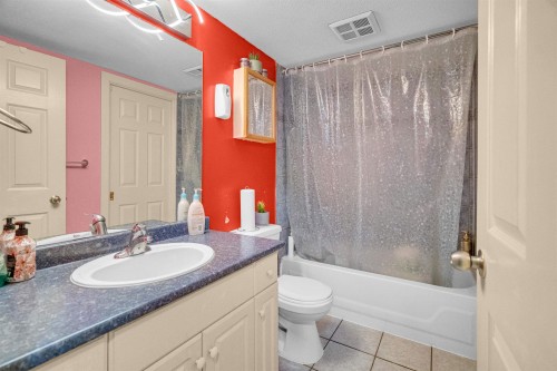 101-22277 122 Avenue, Maple Ridge, BC 