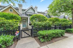 6878 Village Green  Burnaby, BC V5E 4K9