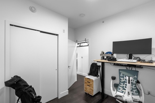 405-2666 Duke Street, Vancouver, BC 