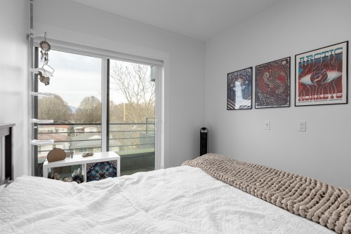 405-2666 Duke Street, Vancouver, BC 