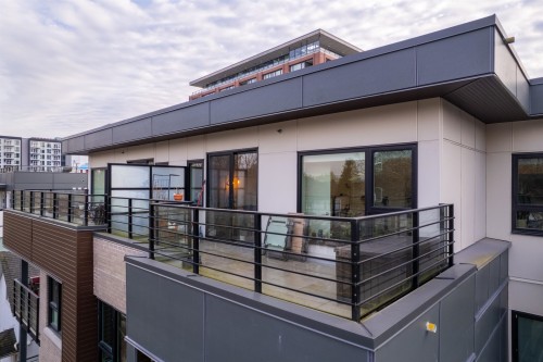 405-2666 Duke Street, Vancouver, BC 