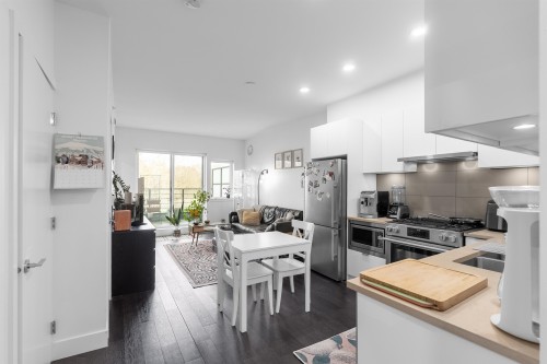 405-2666 Duke Street, Vancouver, BC 